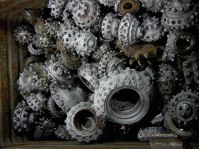 Lean-in-oil-and-gas-drilling-drill-bit